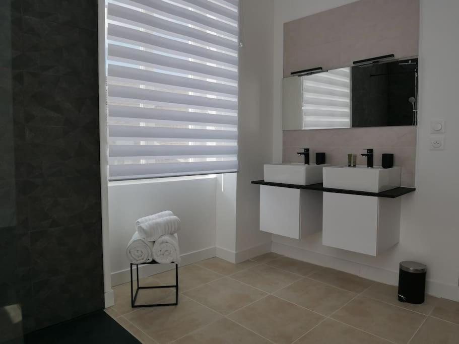 Clos De La Providence, Gite, Piscine Et Spa 3 Chambres Ноле Экстерьер фото